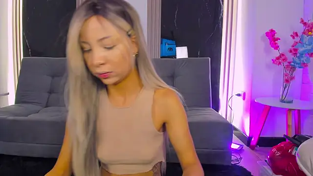 jennie whitee online show from 11-20-25, 11:32