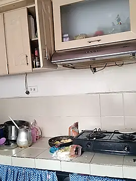 hoteder online show from 11-04-25, 02:16