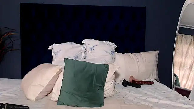 PrettyBoobsxx42 online show from 12-23-25, 05:16