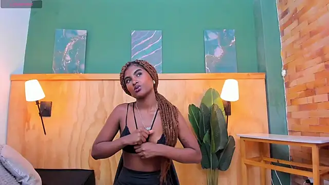 halleylorens online show from 04-17-26, 07:28