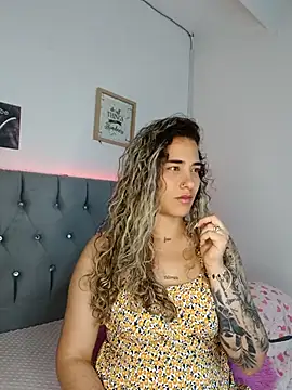 Snapshot of Miss-Melina chatting on 09-14-25, 04:22 Miss-Melina online show from 09-14-25, 04:22