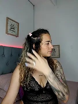 Snapshot of Miss-Melina chatting on 10-26-25, 09:31 Miss-Melina online show from 10-26-25, 09:31