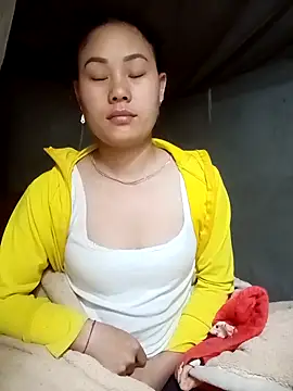 Snapshot of Ruaiuoi chatting on 05-03-26, 05:52 Ruaiuoi online show from 05-03-26, 05:52