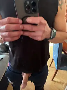 Latinhot31 online show from 03-05-26, 08:21