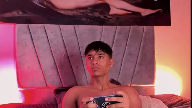 ZYZZ1312 online show from 10-24-25, 05:42