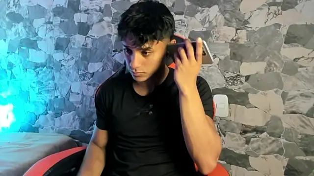 ZYZZ1312 online show from 05-19-26, 02:01