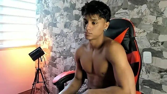 Snapshot of ZYZZ1312 chatting on 06-22-26, 07:55 ZYZZ1312 online show from 06-22-26, 07:55
