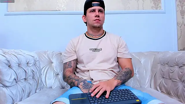 Snapshot of Scott_Clark chatting on 10-19-25, 11:00 Scott Clark online show from 10-19-25, 11:00