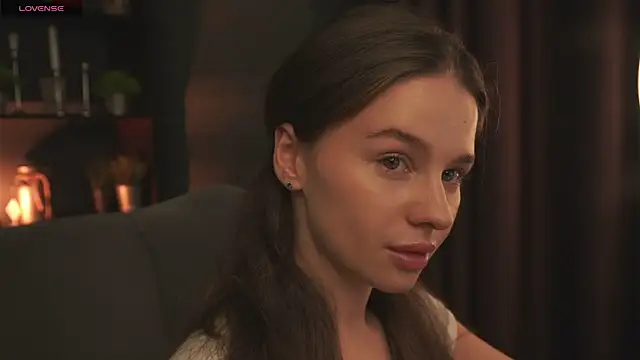 Olivia Farrell online show from 09-30-25, 12:43