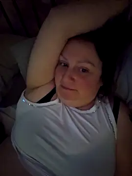 Snapshot of Naughtiness-but-Nice chatting on 10-03-25, 04:48 Naughtiness-but-Nice online show from 10-03-25, 04:48