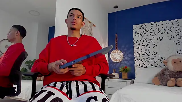 Snapshot of Adonis_WB chatting on 09-09-25, 04:50 Adonis WB online show from 09-09-25, 04:50