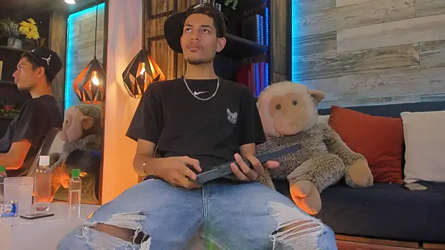 Adonis WB online show from 11-18-25, 01:44