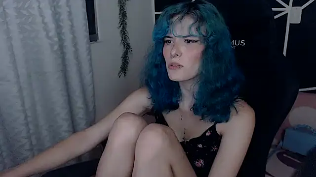 Snapshot of LITTLENAMI_ chatting on 10-10-25, 11:59 LITTLENAMI online show from 10-10-25, 11:59