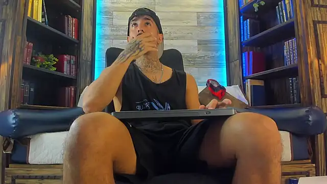 Donovan Desmond online show from 10-28-25, 09:06