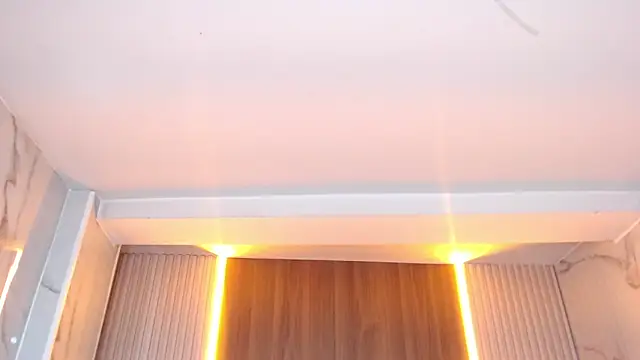 Snapshot of dania_b_ chatting on 10-23-25, 03:06 dania b online show from 10-23-25, 03:06
