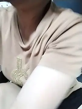 Mie rose online show from 10-19-25, 01:45