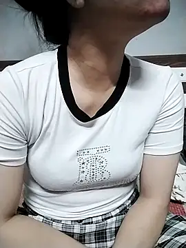 Mie rose online show from 11-12-25, 01:11