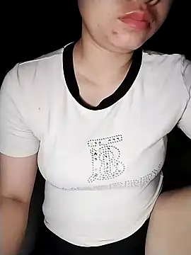 Snapshot of Mie_rose chatting on 04-29-26, 11:22 Mie rose online show from 04-29-26, 11:22