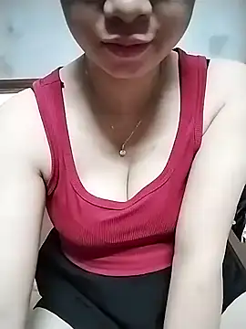 Snapshot of Mie_rose chatting on 06-08-26, 02:12 Mie rose online show from 06-08-26, 02:12