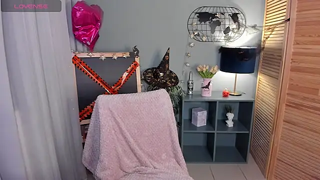 mishapallmer online show from 10-29-25, 02:03