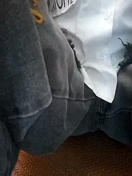 Snapshot of ahoa_Tk chatting on 11-14-25, 05:06 ahoa Tk online show from 11-14-25, 05:06