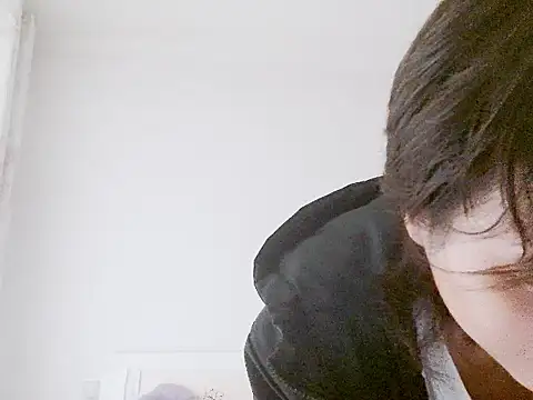 huihui520-- online show from 10-08-25, 08:34