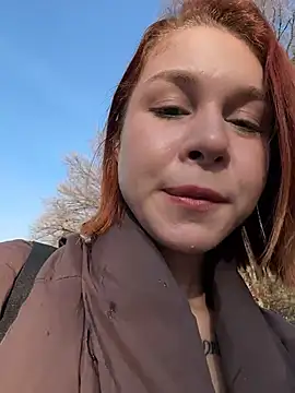 Snapshot of RosieSecret chatting on 12-16-25, 08:08 RosieSecret online show from 12-16-25, 08:08