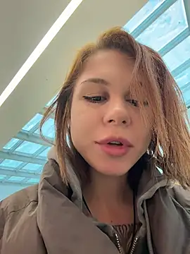 Snapshot of RosieSecret chatting on 02-12-26, 08:09 RosieSecret online show from 02-12-26, 08:09