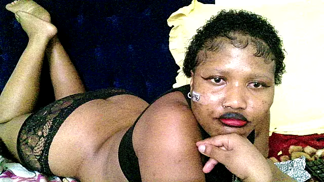 BUNNYCHOWX28 online show from 04-21-26, 01:42