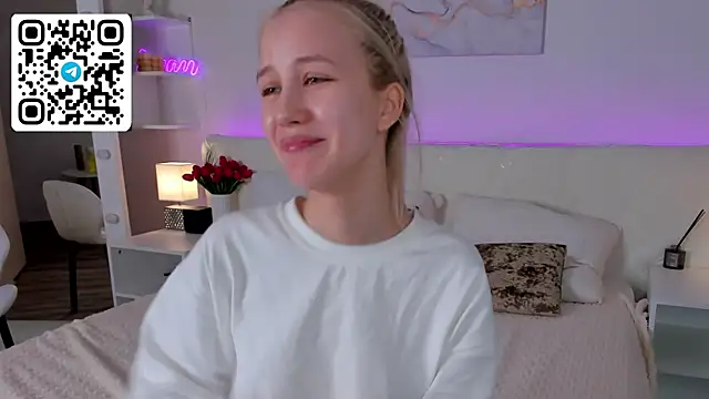 Anellyball online show from 04-25-26, 01:41