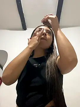 Sara-cooper2 online show from 10-29-25, 01:13