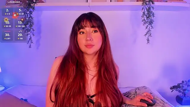 Snapshot of Nicolle_Evanss_ chatting on 10-18-25, 04:26 Nicolle Evanss online show from 10-18-25, 04:26