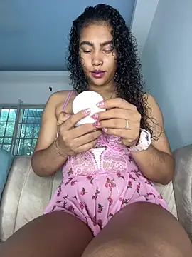 SophieD online show from 03-12-26, 11:49