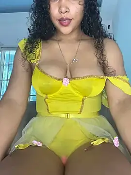 Snapshot of SophieD chatting on 04-25-26, 01:41 SophieD online show from 04-25-26, 01:41