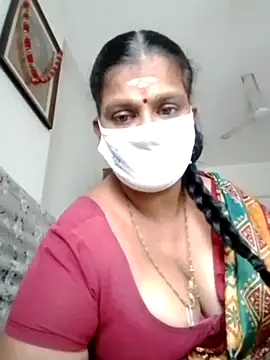 Snapshot of Tamilkeerthi chatting on 01-06-26, 07:45 Tamilkeerthi online show from 01-06-26, 07:45