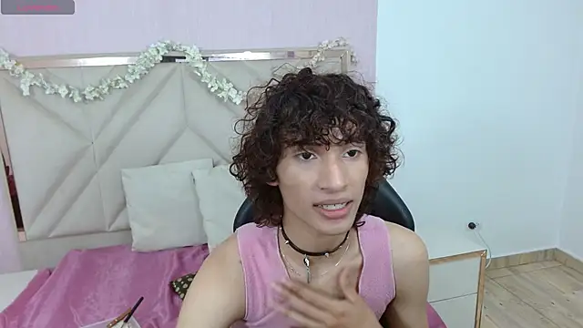 Chipi tay online show from 10-20-25, 07:03