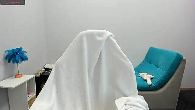 juliamurr 18 online show from 11-24-25, 02:00