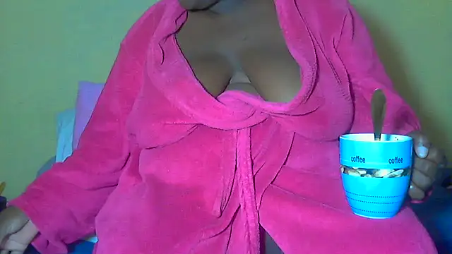 Snapshot of AnnabigpussyXO chatting on 05-23-26, 08:29 AnnabigpussyXO online show from 05-23-26, 08:29