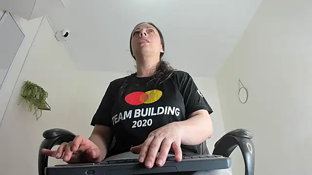 Katia gh online show from 10-30-25, 11:22