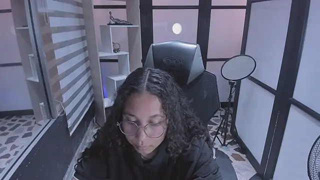 Noahsmitth  online show from 10-13-25, 02:22