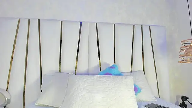 bonnie sm online show from 09-26-25, 07:18