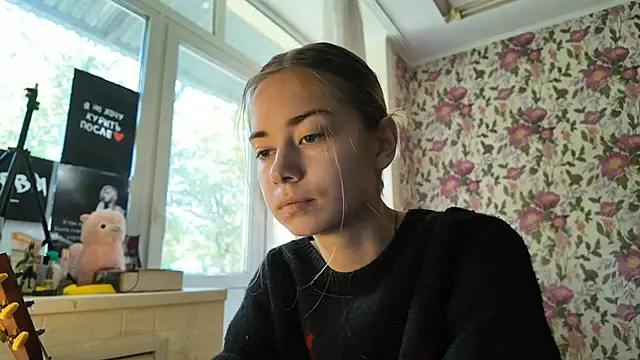 Snapshot of Witching_Moon chatting on 09-11-25, 08:47 Witching Moon online show from 09-11-25, 08:47