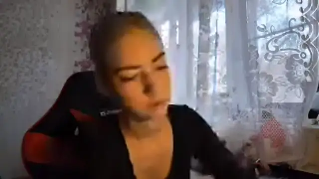 Snapshot of Witching_Moon chatting on 11-07-25, 07:30 Witching Moon online show from 11-07-25, 07:30