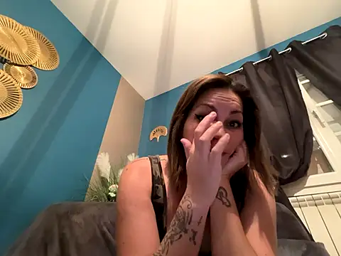 minettedusud online show from 12-05-25, 01:09