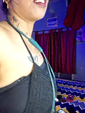 Love Beauty01 online show from 04-01-26, 06:49