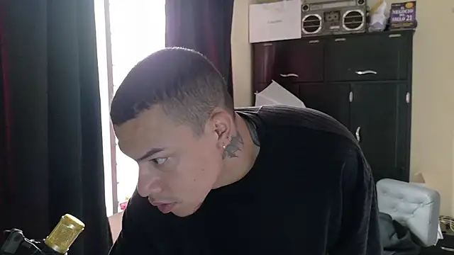 Snapshot of AlphaMasterXxx chatting on 10-07-25, 02:03 AlphaMasterXxx online show from 10-07-25, 02:03