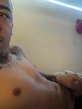 Snapshot of AlphaMasterXxx chatting on 10-08-25, 03:20 AlphaMasterXxx online show from 10-08-25, 03:20