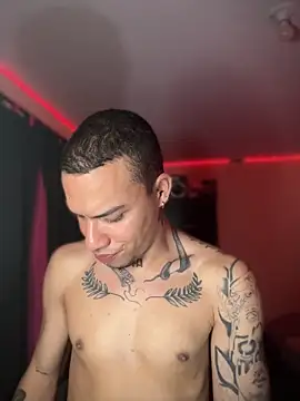 Snapshot of AlphaMasterXxx chatting on 10-10-25, 07:40 AlphaMasterXxx online show from 10-10-25, 07:40