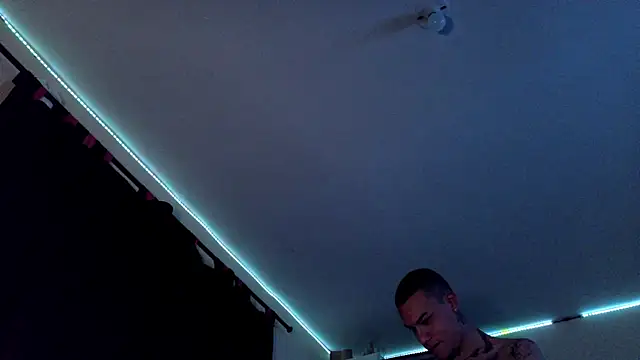 Snapshot of AlphaMasterXxx chatting on 10-19-25, 11:38 AlphaMasterXxx online show from 10-19-25, 11:38