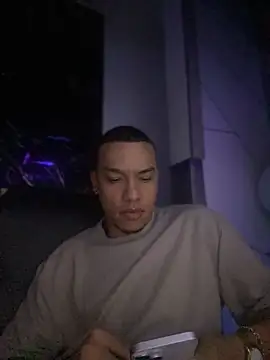 Snapshot of AlphaMasterXxx chatting on 10-21-25, 05:19 AlphaMasterXxx online show from 10-21-25, 05:19